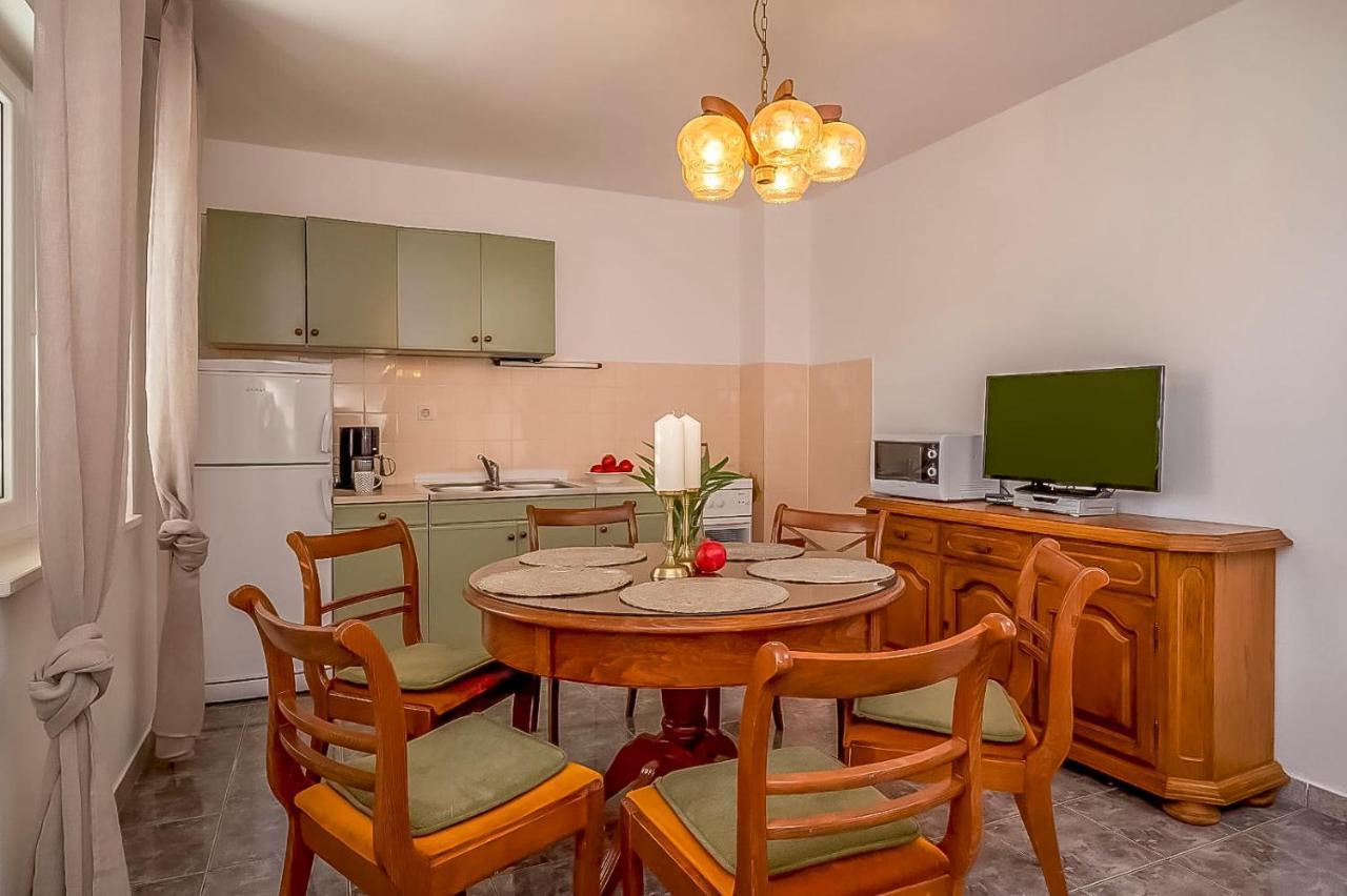 Apartments Matija Rogoznica  Ngoại thất bức ảnh